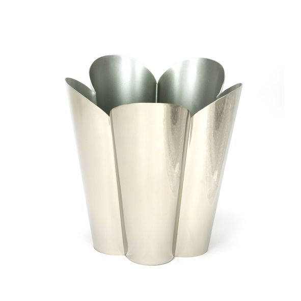 47124 • 222mm • Smooth Nickel • From The Anvil Flora Plant Pot