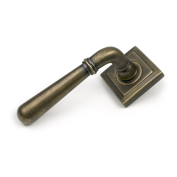 52440 � 53 x 53 x 8mm � Burnished Brass � From The Anvil Newbury Lever On Rose [Square]
