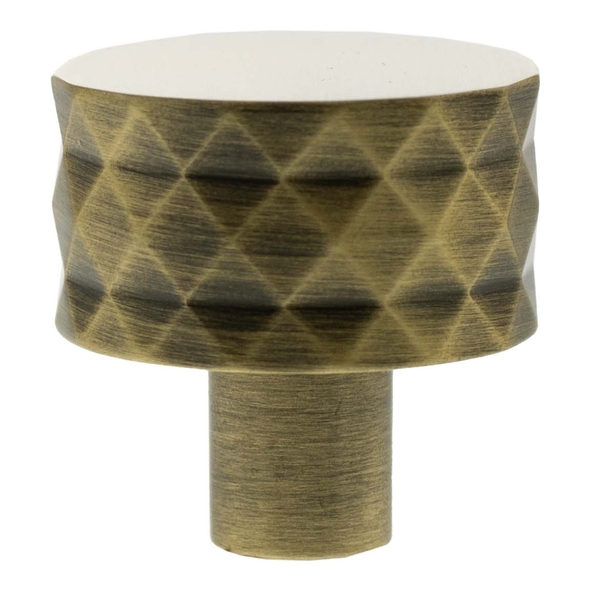 MHCD1530AB � 30mm � Antique Brass � Millhouse Brass Chrysler Diamond Round Cabinet Knob