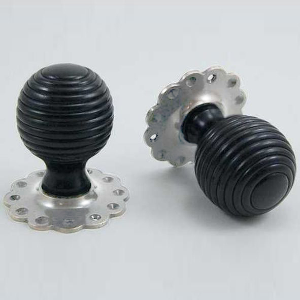 DKF081MXF-SNP  Ebony / Satin Nickel  Timber Beehive Knobs On Daisy Roses