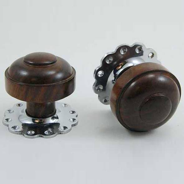 DKF082DWF-CP • Rosewood / Chrome • Timber Ruskin Knobs On Daisy Roses