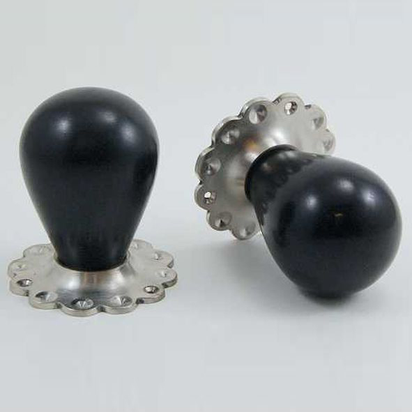 DKF085MXF-SNP  Ebony / Satin Nickel  Timber Tulip Knobs On Daisy Roses