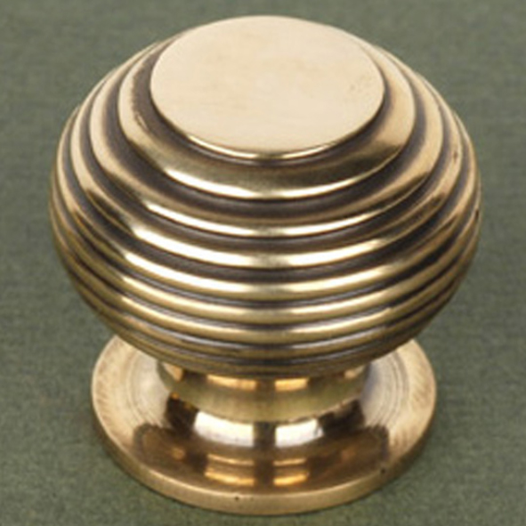 CBee1-AB  32 x 28mm  Aged Brass  Beehive Cabinet Knob