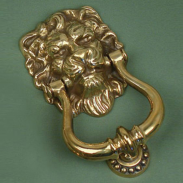 KLi-AB  165 x 92 x 43mm  Unlacquered Aged Brass  Reproduction Lions Head Knocker
