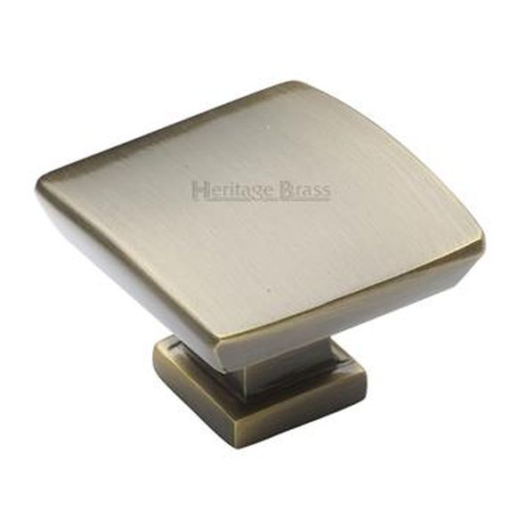 C4382 35-AT • 35 x 16 x 24mm • Antique Brass • Heritage Brass Plinth With Base Cabinet Knob