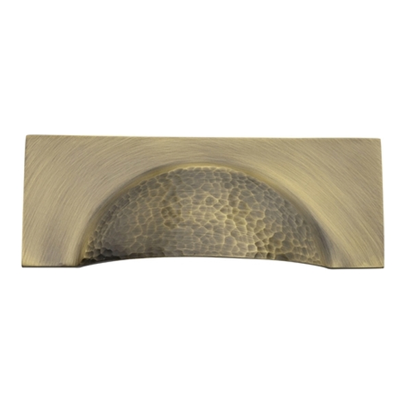 HAM2764-AT � 57 c/c x 112 x 42 x 21mm � Antique Brass � Heritage Brass Concealed Fix Square Plate Hammered Cup Handle