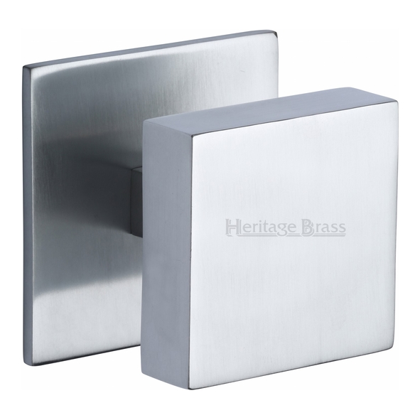 V908-SC • 89mm Base x 76mm Knob • Satin Chrome • Heritage Brass Square Centre Door Knob