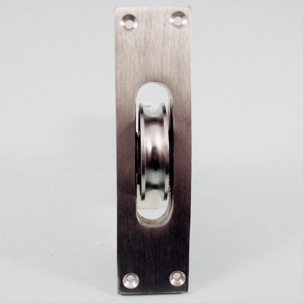 THD149/SCP  Satin Chrome  Square  Sash Pulley With Cast Brass Body 44mm [1] Brass Pulley With Wide Faceplate